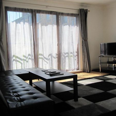 Cozy Off Road 2 Bedroom Cottage Apartment With Free Wi-Fi And Private Parking Glasgow Ngoại thất bức ảnh