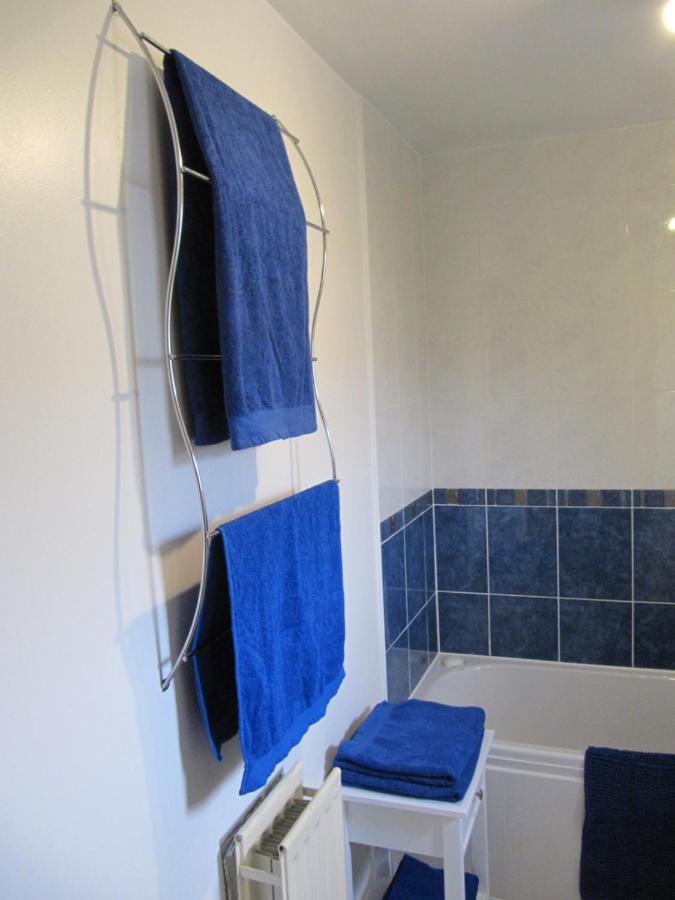 Cozy Off Road 2 Bedroom Cottage Apartment With Free Wi-Fi And Private Parking Glasgow Ngoại thất bức ảnh
