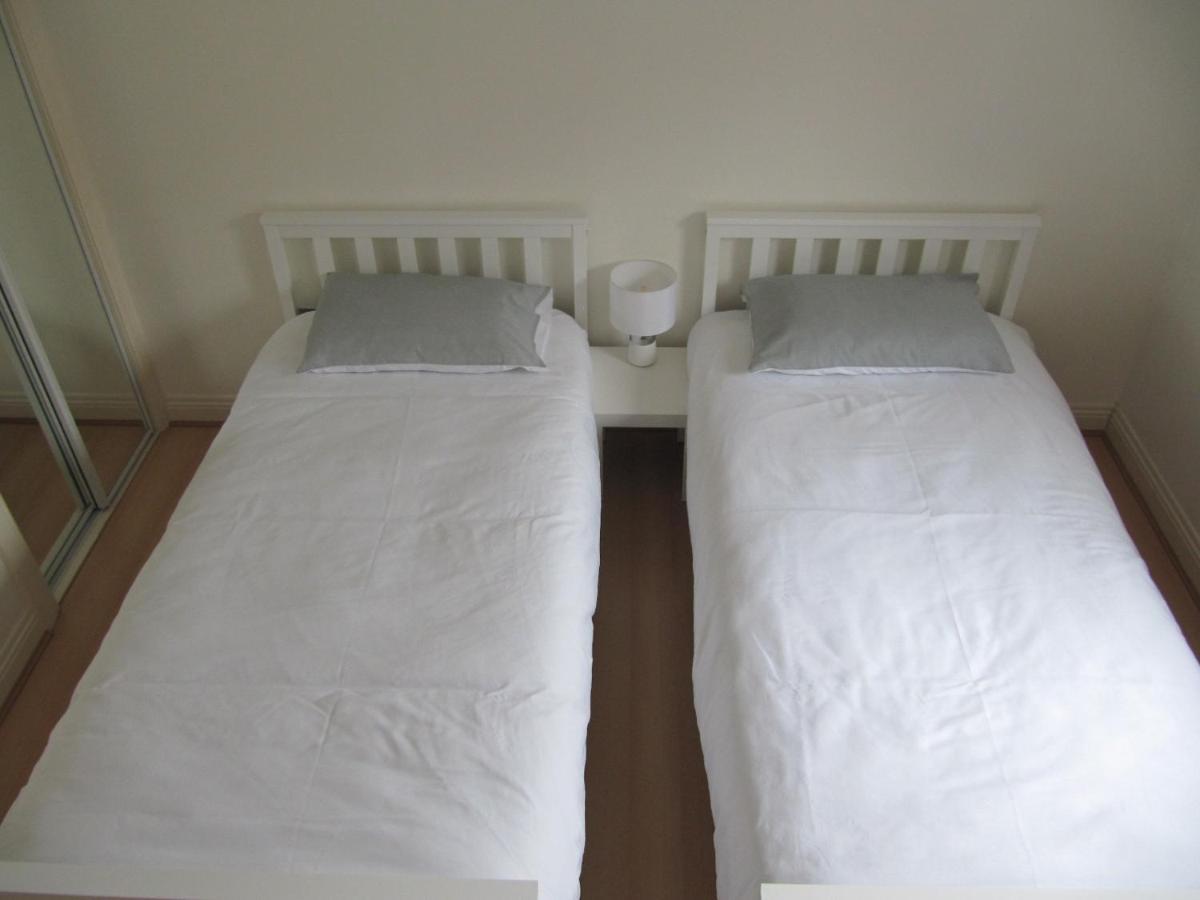 Cozy Off Road 2 Bedroom Cottage Apartment With Free Wi-Fi And Private Parking Glasgow Ngoại thất bức ảnh